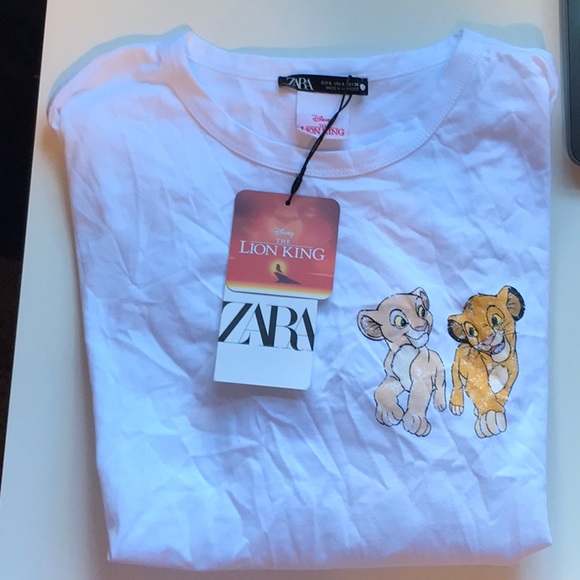 Zara Tops - White t-shirt